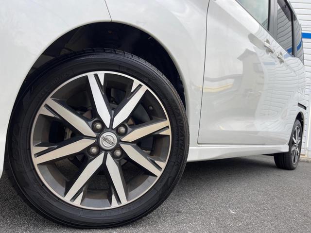 デイズルークス ハイウェイスター　Ｘ　Ｖセレクション　両側電動ドア　全周囲カメラ　衝突被害軽減システム　ハーフレザーシート　スマートキー　ＬＥＤヘッド　ＥＴＣ　純正１５インチアルミ　車線逸脱警報　オートライト　オートエアコン　Ｂｌｕｅｔｏｏｔｈ　ＣＤ（13枚目）