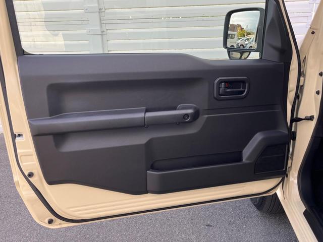 ジムニー ＸＬ　シートヒーター　スマートキー　ビルトインＥＴＣ　オートライト　オートエアコン　ＣＤ　マニュアルモード（45枚目）