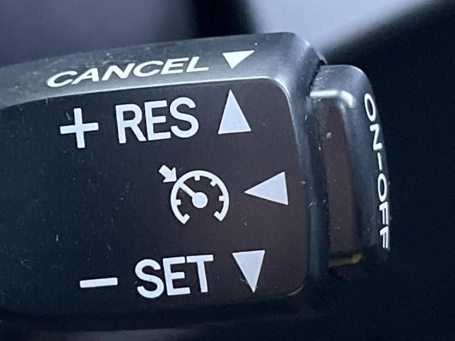 アクア Ｇ　純正ナビ　バックカメラ　トヨタセーフティーセンス　シートヒーター　スマートキー　ＬＥＤヘッド　ビルトインＥＴＣ　クルコン　アダプティブハイビーム　純正１５インチアルミ　車線逸脱警報　オートライト（8枚目）