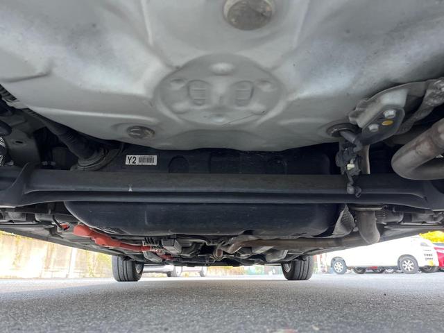 アクア Ｇ　純正ナビ　バックカメラ　トヨタセーフティーセンス　シートヒーター　スマートキー　ＬＥＤヘッド　ビルトインＥＴＣ　クルコン　アダプティブハイビーム　純正１５インチアルミ　車線逸脱警報　オートライト（20枚目）