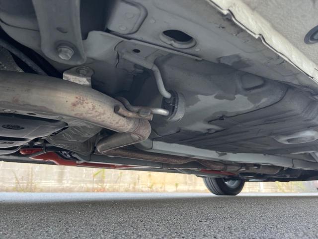 アクア Ｇ　純正ナビ　バックカメラ　トヨタセーフティーセンス　シートヒーター　スマートキー　ＬＥＤヘッド　ビルトインＥＴＣ　クルコン　アダプティブハイビーム　純正１５インチアルミ　車線逸脱警報　オートライト（22枚目）