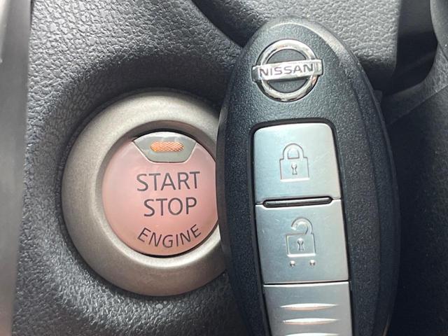 ノート メダリスト　純正ＳＤナビ　全周囲カメラ　ハーフレザーシート　スマートキー　オートライト　オートエアコン　ＣＤ　地デジ（5枚目）