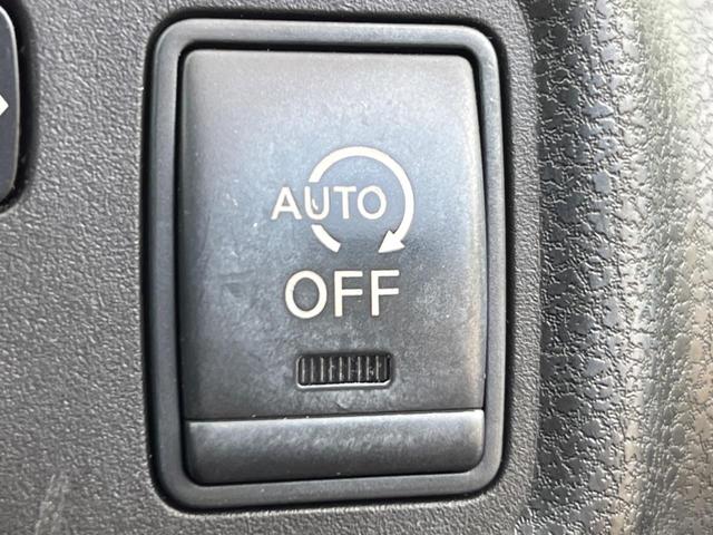 ノート メダリスト　純正ＳＤナビ　全周囲カメラ　ハーフレザーシート　スマートキー　オートライト　オートエアコン　ＣＤ　地デジ（6枚目）