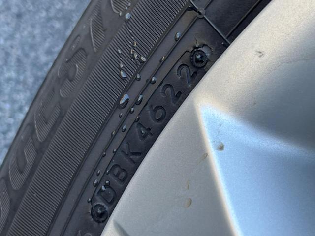 ノート メダリスト　純正ＳＤナビ　全周囲カメラ　ハーフレザーシート　スマートキー　オートライト　オートエアコン　ＣＤ　地デジ（30枚目）