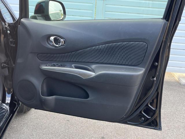 ノート メダリスト　純正ＳＤナビ　全周囲カメラ　ハーフレザーシート　スマートキー　オートライト　オートエアコン　ＣＤ　地デジ（35枚目）