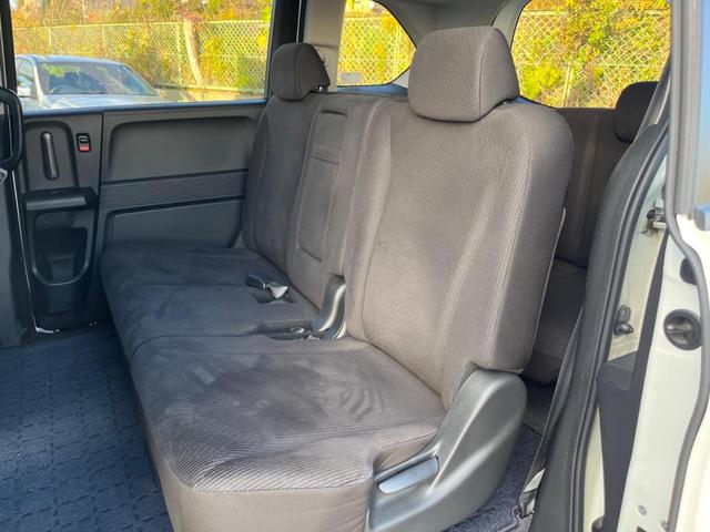 フリード G ジャストセレクション 両側電動ドア 純正HDDナビ バックカメラ スマートキー HIDヘッド ビルトインETC オートライト オートエアコン CD DVD再生 地デジ(39枚目)