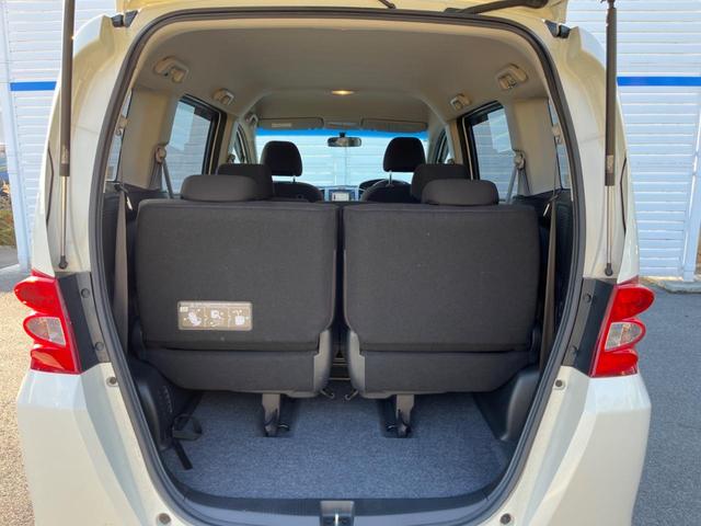 フリード G ジャストセレクション 両側電動ドア 純正HDDナビ バックカメラ スマートキー HIDヘッド ビルトインETC オートライト オートエアコン CD DVD再生 地デジ(41枚目)