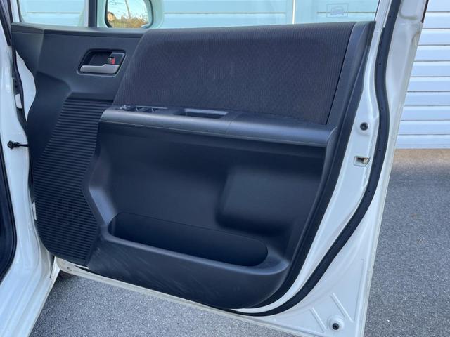 フリード G ジャストセレクション 両側電動ドア 純正HDDナビ バックカメラ スマートキー HIDヘッド ビルトインETC オートライト オートエアコン CD DVD再生 地デジ(43枚目)