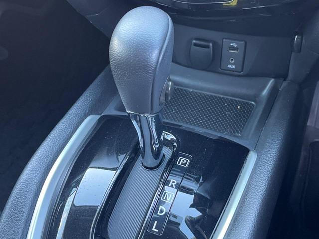 エクストレイル 20Xtt エマージェンシーブレーキパッケージ 純正SDナビ 全周囲カメラ エマージェンシーブレーキ 電動リアゲート スマートキー シートヒーター LEDヘッド ビルトインETC クルコン 純正18インチアルミ オートライト Bluetooth(26枚目)