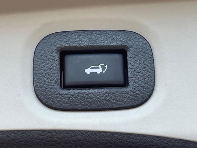 エクストレイル 20Xtt エマージェンシーブレーキパッケージ 純正SDナビ 全周囲カメラ エマージェンシーブレーキ 電動リアゲート スマートキー シートヒーター LEDヘッド ビルトインETC クルコン 純正18インチアルミ オートライト Bluetooth(51枚目)