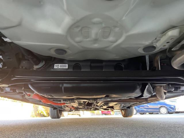 アクア S SDナビ スマートキー ビルトインETC オートライト オートエアコン CD 地デジ(19枚目)