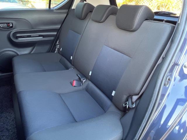 アクア S SDナビ スマートキー ビルトインETC オートライト オートエアコン CD 地デジ(33枚目)