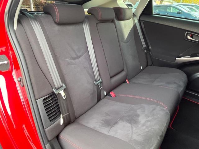 プリウス Sツーリングセレクション・G’s SDナビ バックカメラ スマートキー HIDヘッド ビルトインETC クルコン 純正18インチアルミ オートライト オートエアコン Bluetooth CD DVD再生 フルセグ HIDフォグ(9枚目)