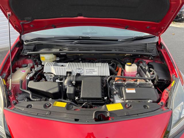 プリウス Sツーリングセレクション・G’s SDナビ バックカメラ スマートキー HIDヘッド ビルトインETC クルコン 純正18インチアルミ オートライト オートエアコン Bluetooth CD DVD再生 フルセグ HIDフォグ(18枚目)