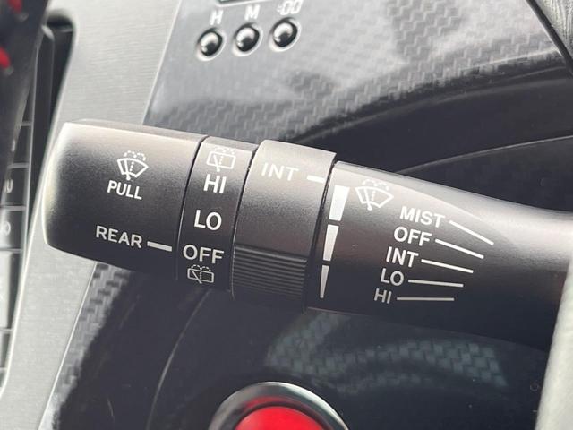 プリウス Sツーリングセレクション・G’s SDナビ バックカメラ スマートキー HIDヘッド ビルトインETC クルコン 純正18インチアルミ オートライト オートエアコン Bluetooth CD DVD再生 フルセグ HIDフォグ(52枚目)