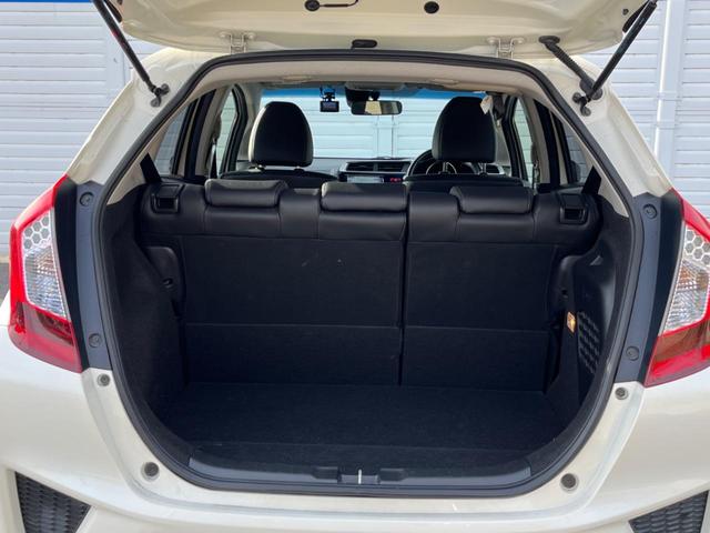 フィットハイブリッド Lパッケージ 純正SDナビ ハーフレザーシート ドラレコ スマートキー LEDヘッド ビルトインETC クルコン オートライト オートエアコン Bluetooth CD DVD再生 LEDフォグ(10枚目)