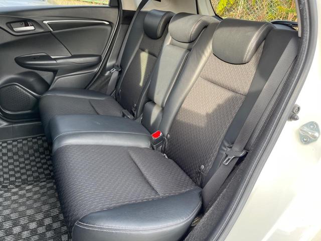 フィットハイブリッド Lパッケージ 純正SDナビ ハーフレザーシート ドラレコ スマートキー LEDヘッド ビルトインETC クルコン オートライト オートエアコン Bluetooth CD DVD再生 LEDフォグ(36枚目)