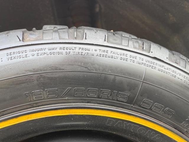 フィットハイブリッド Lパッケージ 純正SDナビ ハーフレザーシート ドラレコ スマートキー LEDヘッド ビルトインETC クルコン オートライト オートエアコン Bluetooth CD DVD再生 LEDフォグ(59枚目)