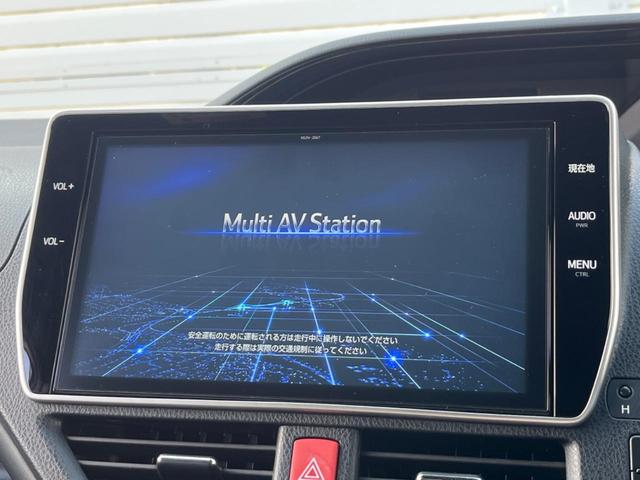 エスクァイア ハイブリッドGi 両側電動ドア 純正SDナビ バックカメラ 衝突被害軽減システム レザー調シート スマートキー LEDヘッド ビルトインETC クルコン 純正15インチアルミ オートハイビーム 車線逸脱警報(3枚目)