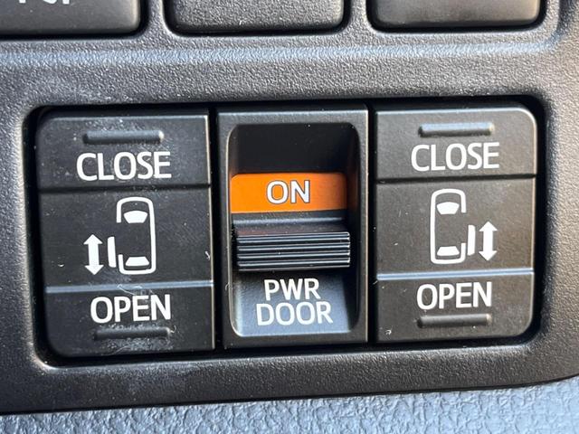 エスクァイア ハイブリッドGi 両側電動ドア 純正SDナビ バックカメラ 衝突被害軽減システム レザー調シート スマートキー LEDヘッド ビルトインETC クルコン 純正15インチアルミ オートハイビーム 車線逸脱警報(5枚目)