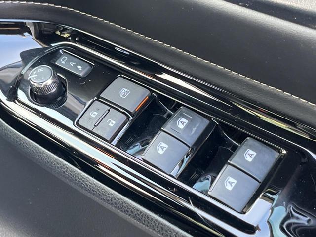 エスクァイア ハイブリッドGi 両側電動ドア 純正SDナビ バックカメラ 衝突被害軽減システム レザー調シート スマートキー LEDヘッド ビルトインETC クルコン 純正15インチアルミ オートハイビーム 車線逸脱警報(53枚目)