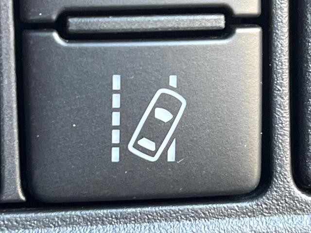 エスクァイア ハイブリッドGi 両側電動ドア 純正SDナビ バックカメラ 衝突被害軽減システム レザー調シート スマートキー LEDヘッド ビルトインETC クルコン 純正15インチアルミ オートハイビーム 車線逸脱警報(61枚目)