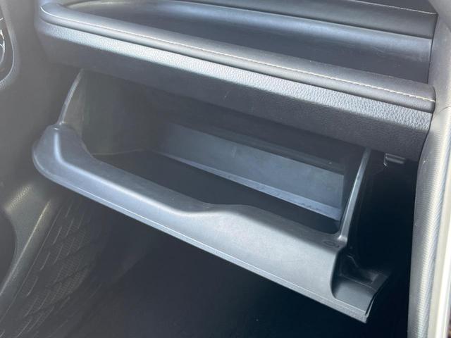 エスクァイア ハイブリッドGi 両側電動ドア 純正SDナビ バックカメラ 衝突被害軽減システム レザー調シート スマートキー LEDヘッド ビルトインETC クルコン 純正15インチアルミ オートハイビーム 車線逸脱警報(68枚目)