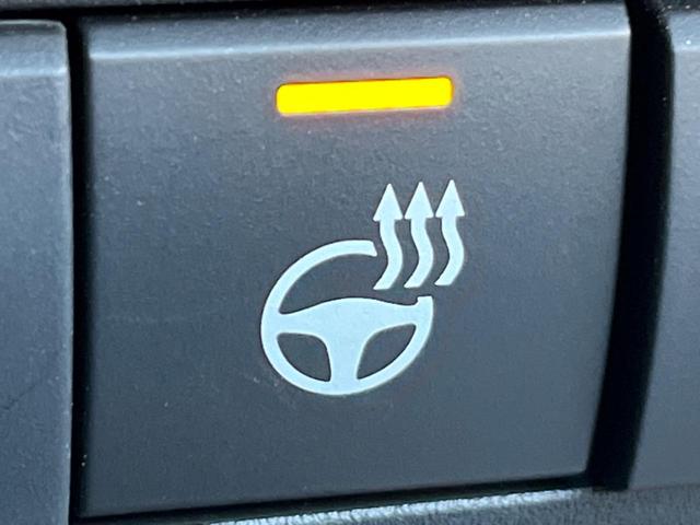 ヤリスクロス ハイブリッドＺ　メモリーナビ　全周囲カメラ　トヨタセーフティセンス　レーダークルーズ　ハーフレザーシート　パワーシート　ドラレコ　コーナーセンサー　スマートキー　ＬＥＤヘッド　ビルトインＥＴＣ　純正１８インチアルミ（8枚目）