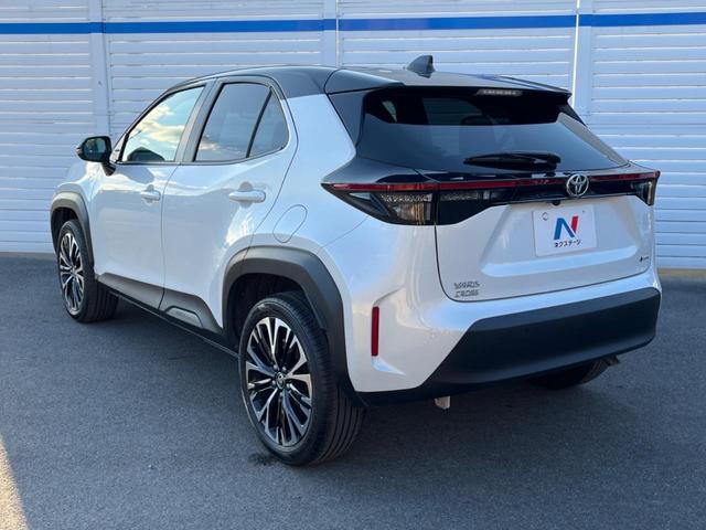 ヤリスクロス ハイブリッドＺ　メモリーナビ　全周囲カメラ　トヨタセーフティセンス　レーダークルーズ　ハーフレザーシート　パワーシート　ドラレコ　コーナーセンサー　スマートキー　ＬＥＤヘッド　ビルトインＥＴＣ　純正１８インチアルミ（29枚目）