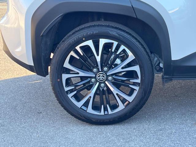 ヤリスクロス ハイブリッドＺ　メモリーナビ　全周囲カメラ　トヨタセーフティセンス　レーダークルーズ　ハーフレザーシート　パワーシート　ドラレコ　コーナーセンサー　スマートキー　ＬＥＤヘッド　ビルトインＥＴＣ　純正１８インチアルミ（31枚目）