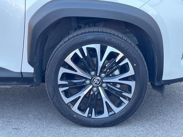 ヤリスクロス ハイブリッドＺ　メモリーナビ　全周囲カメラ　トヨタセーフティセンス　レーダークルーズ　ハーフレザーシート　パワーシート　ドラレコ　コーナーセンサー　スマートキー　ＬＥＤヘッド　ビルトインＥＴＣ　純正１８インチアルミ（32枚目）