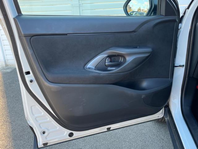 ヤリスクロス ハイブリッドＺ　メモリーナビ　全周囲カメラ　トヨタセーフティセンス　レーダークルーズ　ハーフレザーシート　パワーシート　ドラレコ　コーナーセンサー　スマートキー　ＬＥＤヘッド　ビルトインＥＴＣ　純正１８インチアルミ（55枚目）