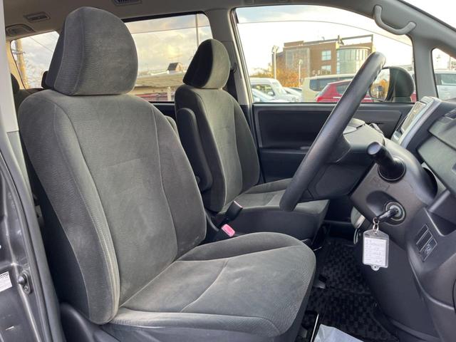 ノア Ｘ　ナビ　バックカメラ　ＥＴＣ　オートエアコン　ＣＤ　地デジ（7枚目）