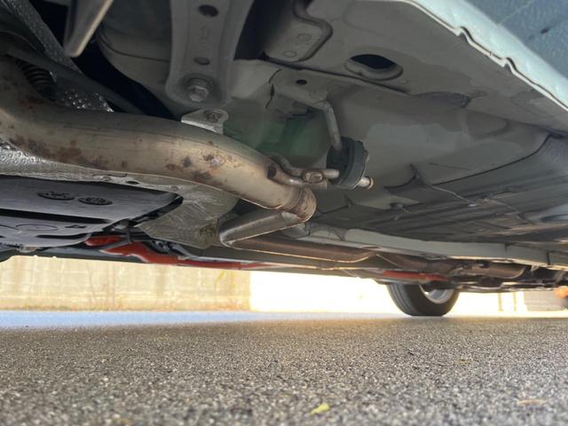 アクア Ｓ　バックカメラ　スマートキー　ビルトインＥＴＣ　純正１５インチアルミ　オートエアコン　Ｂｌｕｅｔｏｏｔｈ　ＣＤ　ＤＶＤ再生　フルセグ（18枚目）