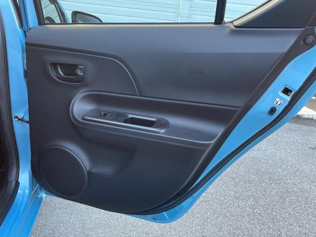 アクア Ｓ　バックカメラ　スマートキー　ビルトインＥＴＣ　純正１５インチアルミ　オートエアコン　Ｂｌｕｅｔｏｏｔｈ　ＣＤ　ＤＶＤ再生　フルセグ（43枚目）