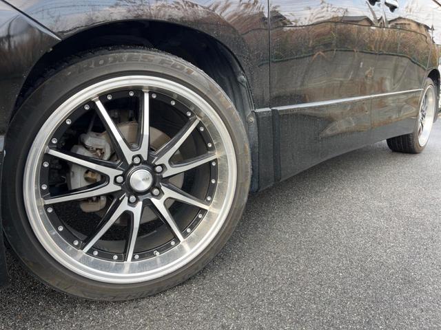 �y�Q�O�C���`�A���~�z�C�[���z�O�ςɃ}�b�`�����A���~�z�C�[���𑕒����Ă���܂��B�e��A���~�z�C�[����A�X�^�b�h���X�^�C�����戵�����Ă���܂��B���񂲑��k����������