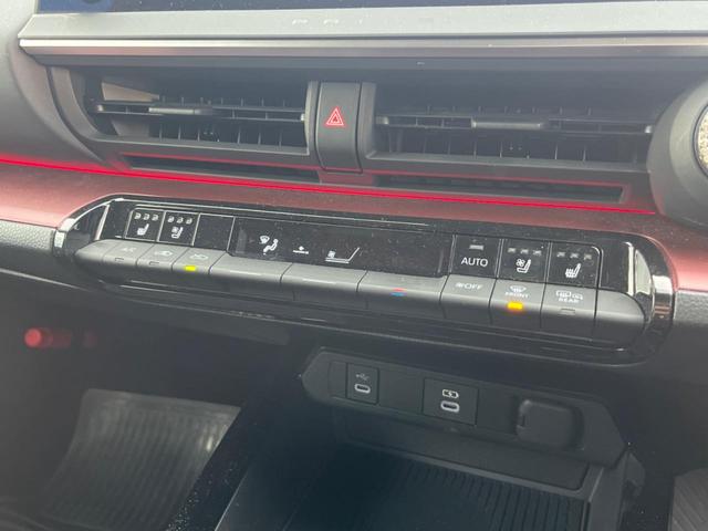 プリウス Z フルエアロ 全周囲カメラ 衝突被害軽減システム レザーシート 前席シートエアコン パワーシート コーナーセンサー スマートキー LEDヘッド ETC2.0 純正19インチアルミ パークアシスト(51枚目)