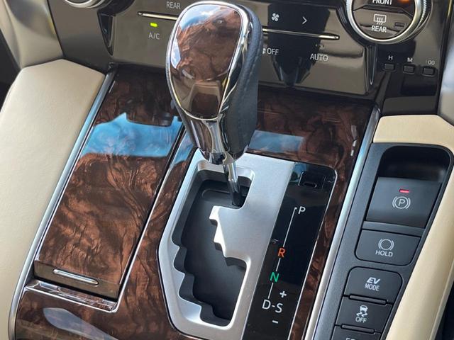 アルファードハイブリッド X 4WD サンルーフ 両側電動ドア 純正SDナビ 後席モニター バックカメラ 衝突被害軽減システム レーダークルーズ 禁煙車 スマートキー LEDヘッド 純正18インチアルミ デュアルエアコン(58枚目)