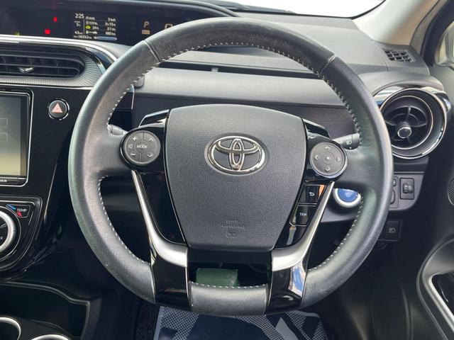 アクア クロスオーバー　純正ＳＤナビ　バックカメラ　トヨタセーフティセンス　ハーフレザーシート　ドラレコ　スマートキー　　ビルトインＥＴＣ　純正１６インチアルミ　オートハイビーム　車線逸脱警報　オートライト（12枚目）