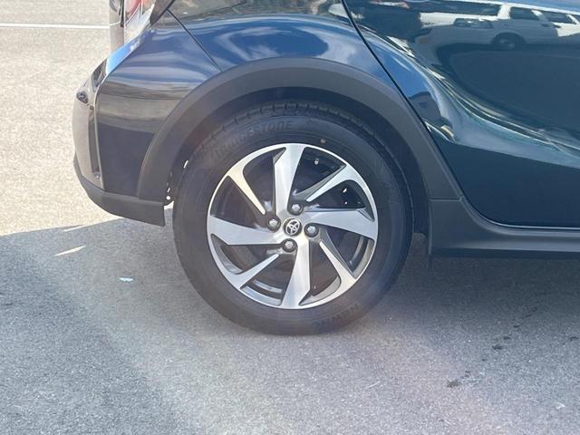 アクア クロスオーバー　純正ＳＤナビ　バックカメラ　トヨタセーフティセンス　ハーフレザーシート　ドラレコ　スマートキー　　ビルトインＥＴＣ　純正１６インチアルミ　オートハイビーム　車線逸脱警報　オートライト（32枚目）