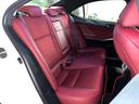 後部座席も気になるようなキズ・汚れやへたり等、大きなダメージはなく、良好な状態です。