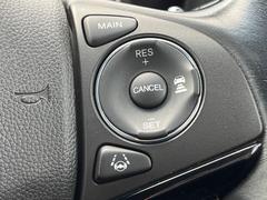 �ڥ����ץƥ��֥��롼������ȥ�����۹�®ƻϩ�Ǥ�Ĺ��Υ���Ԥ��ڤˡ�����ư��®�٤��ݤĥ��롼������ȥ����뤬�����ͷڸ������ƥ��Ϣ�Ȥ��������μ�ξ���Τ��Ƽִ֤��ݤĤ褦��®��Ĵ�ᤷ�Ƥ���ޤ����� 5