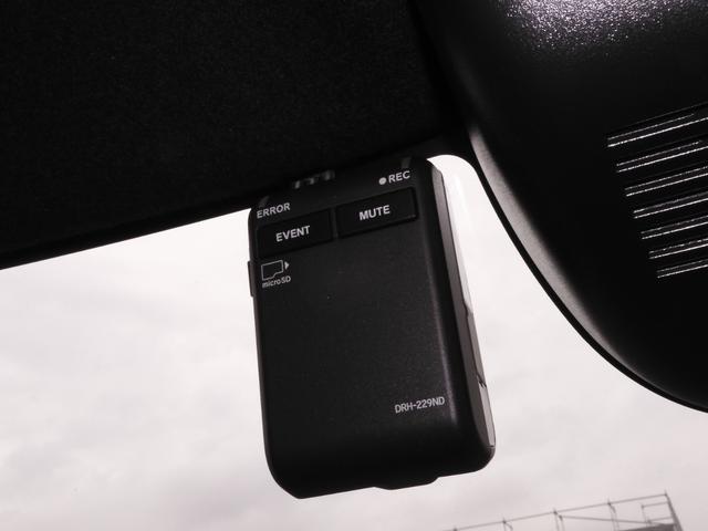 Ｎ－ＢＯＸカスタム ターボ　デモカー　９インチナビ　両側電動スライドドア　ドラレコ　シートヒーター　バックカメラ　障害物センサー　ＥＴＣ　ＤＶＤ　Ｂｌｕｅｔｏｏｔｈ　ＬＥＤヘッドライト　横滑り防止装置　衝突被害軽減ブレーキ（5枚目）
