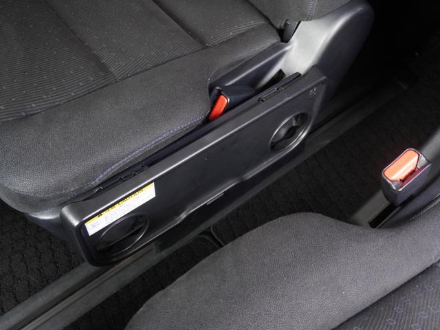 ノア ハイブリッドＧ　ワンオーナー　７インチナビ　片側電動スライドドア　シートヒーター　バックカメラ　ＥＴＣ　ＤＶＤ　Ｂｌｕｅｔｏｏｔｈ　ＬＥＤヘッドライト　横滑り防止装置　純正アルミホイール　電動格納ドアミラー　ＡＢＳ（39枚目）