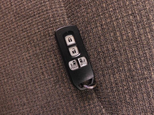 Ｎ－ＢＯＸ Ｇ・ＥＸホンダセンシング　７インチナビ　バックカメラ　ＥＴＣ　アダプティブクルーズコントロール　両側電動スライドドア　ワンセグ　ＣＤ　ＤＶＤ　ＬＥＤヘッドライト　衝突被害軽減ブレーキ　盗難防止装置　横滑り防止装置（19枚目）