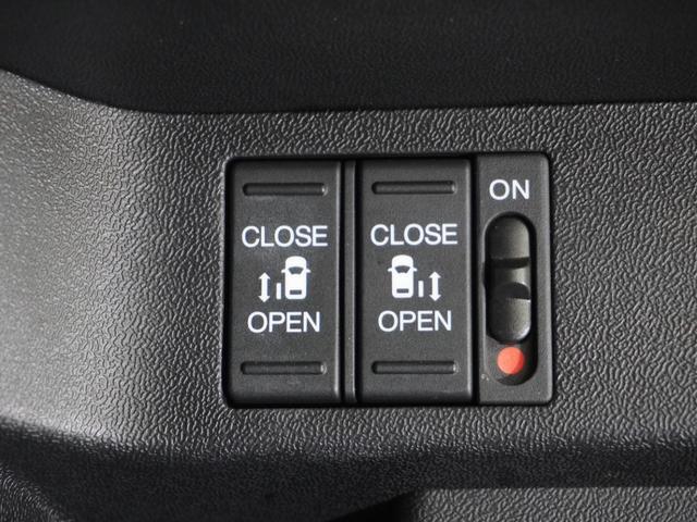 ステップワゴンスパーダ スパーダホンダセンシング　７インチ純正メモリーナビ　ホンダセンシング　ＬＥＤヘッドライト　ＥＴＣ　クルーズコントロール　ＣＤ　ＤＶＤ　フルセグ　ミュージックラック　Ｂｌｕｅｔｏｏｔｈ　バックカメラ　前後センサー（5枚目）