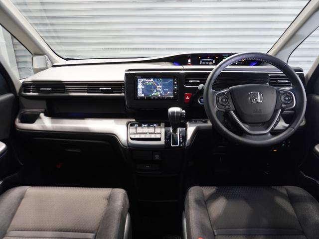 ステップワゴンスパーダ スパーダホンダセンシング　７インチ純正メモリーナビ　ホンダセンシング　ＬＥＤヘッドライト　ＥＴＣ　クルーズコントロール　ＣＤ　ＤＶＤ　フルセグ　ミュージックラック　Ｂｌｕｅｔｏｏｔｈ　バックカメラ　前後センサー（13枚目）