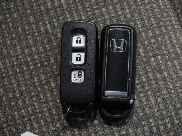 Ｎ－ＢＯＸ Ｇ・Ｌホンダセンシング　７インチ純正メモリーナビ　ホンダセンシング　ＬＥＤヘッドライト　オートハイビーム　ＥＴＣ　ドライブレコーダー　ミュージックラック　Ｂｌｕｅｔｏｏｔｈ　ＣＤ　ＤＶＤ　片側パワースライドドア（48枚目）