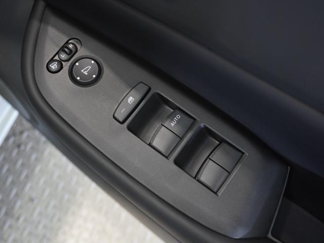 フィット ｅ：ＨＥＶホーム　当社デモカー　純正メモリーナビ　ホンダセンシング　ＬＥＤヘッドライト　オートハイビーム　ＥＴＣ　ドライブレコーダー　ＵＳＢ　スマートキー　両席エアバック　カーテンエアバック　サイドエアバッグ（34枚目）