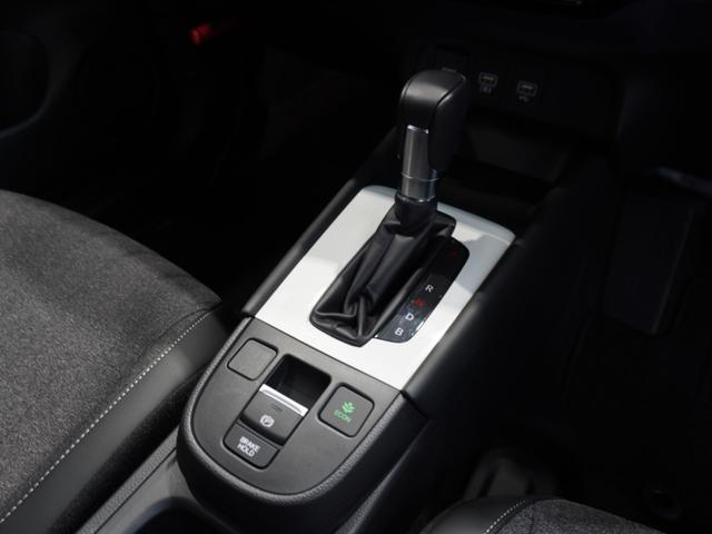 フィット ｅ：ＨＥＶホーム　当社デモカー　純正メモリーナビ　ホンダセンシング　ＬＥＤヘッドライト　オートハイビーム　ＥＴＣ　ドライブレコーダー　ＵＳＢ　スマートキー　両席エアバック　カーテンエアバック　サイドエアバッグ（47枚目）